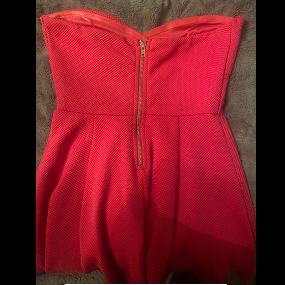 Pink strapless mini dress (worn once) - Picture 7 of 8